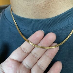 9k gold fishtail herringbone chain